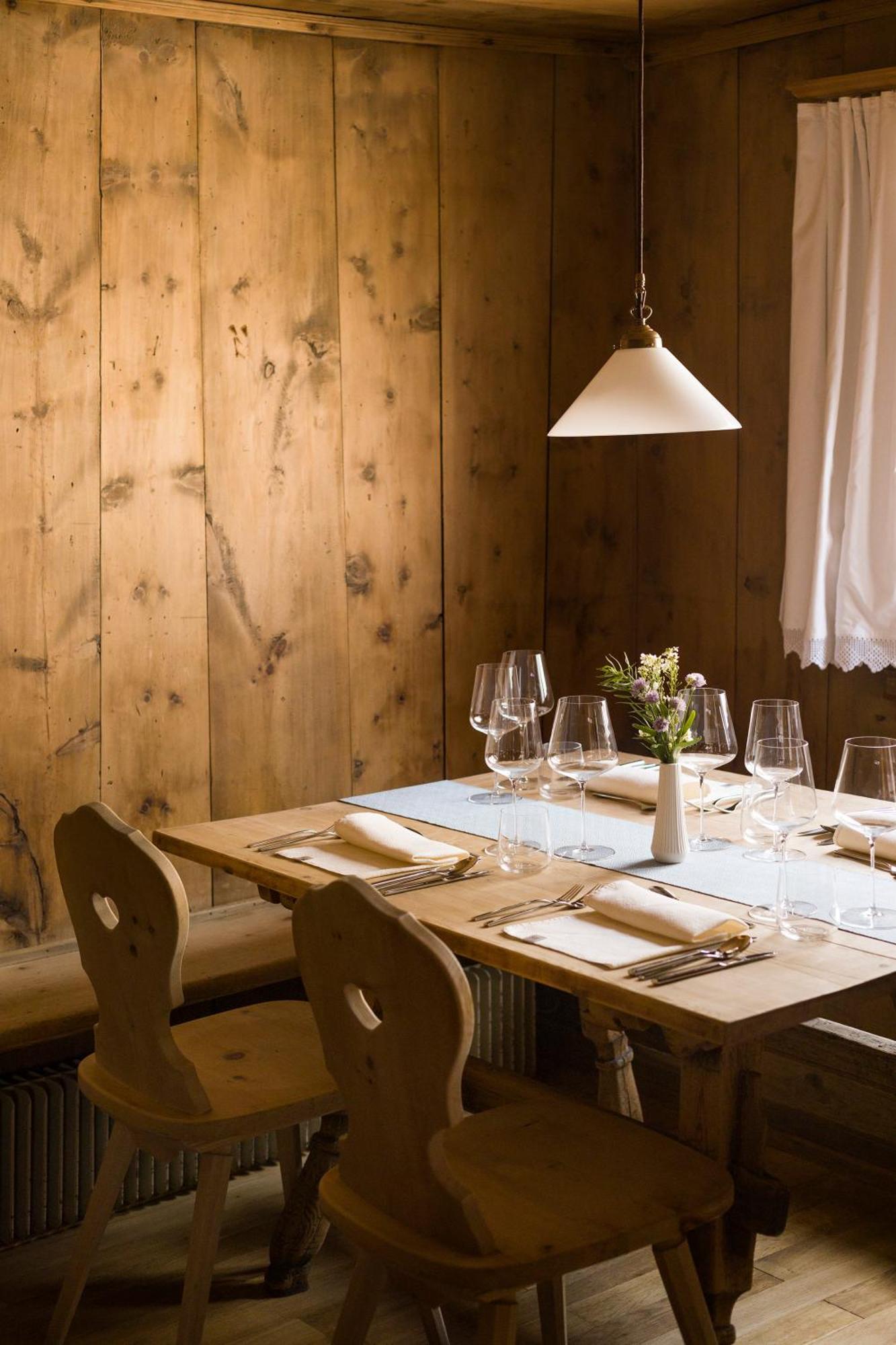 Hotel Chasa Chalavaina Müstair Kültér fotó
