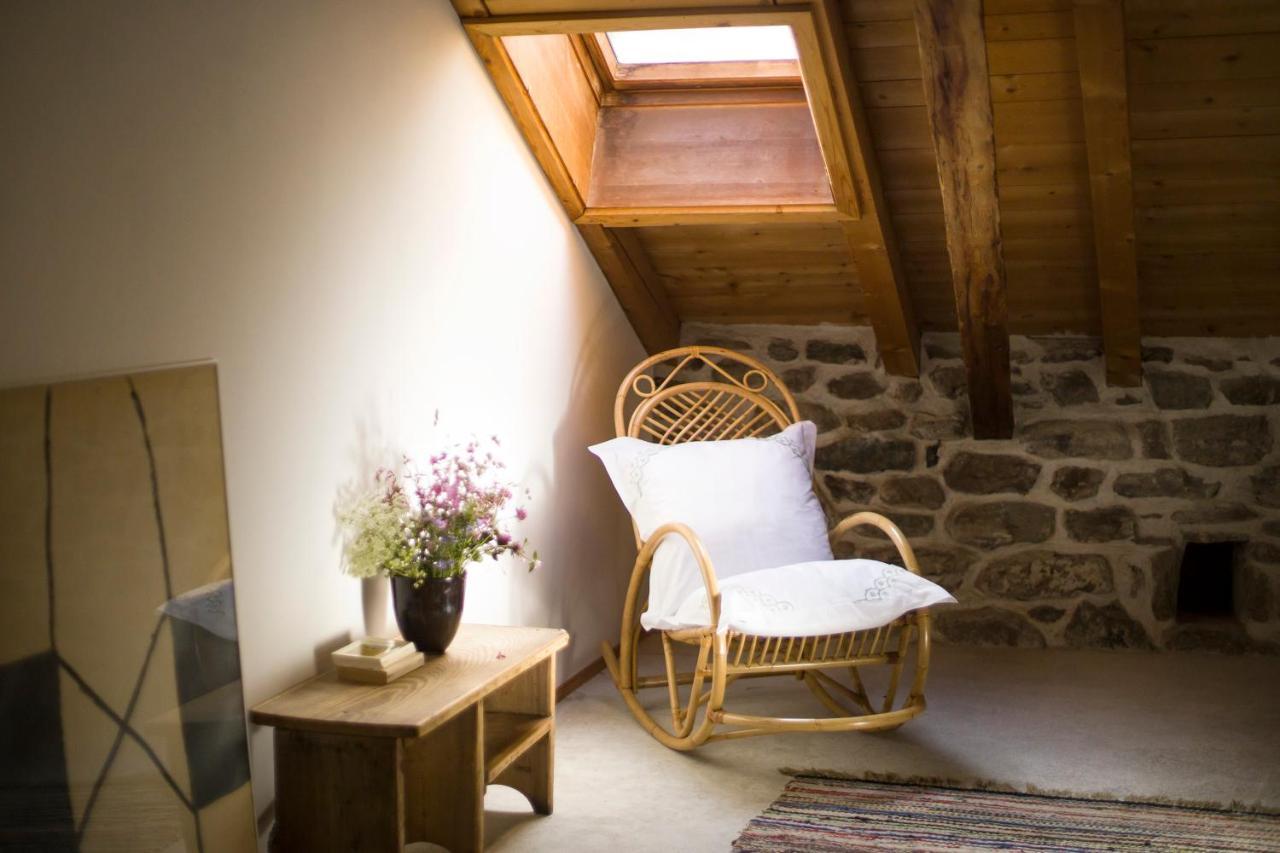 Hotel Chasa Chalavaina Müstair Kültér fotó