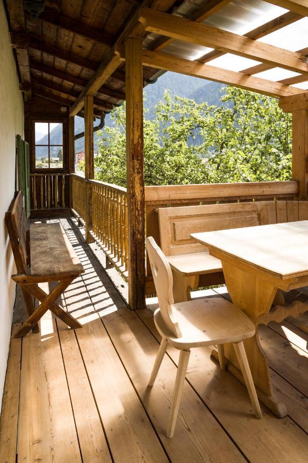 Hotel Chasa Chalavaina Müstair Kültér fotó