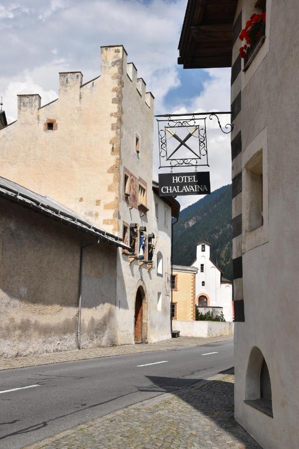 Hotel Chasa Chalavaina Müstair Kültér fotó